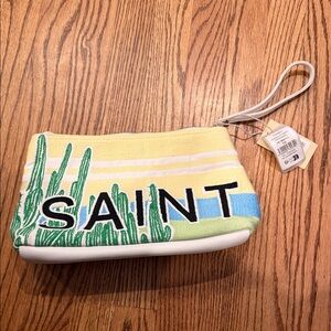 Kiwi Saint Barth Accent Clutch